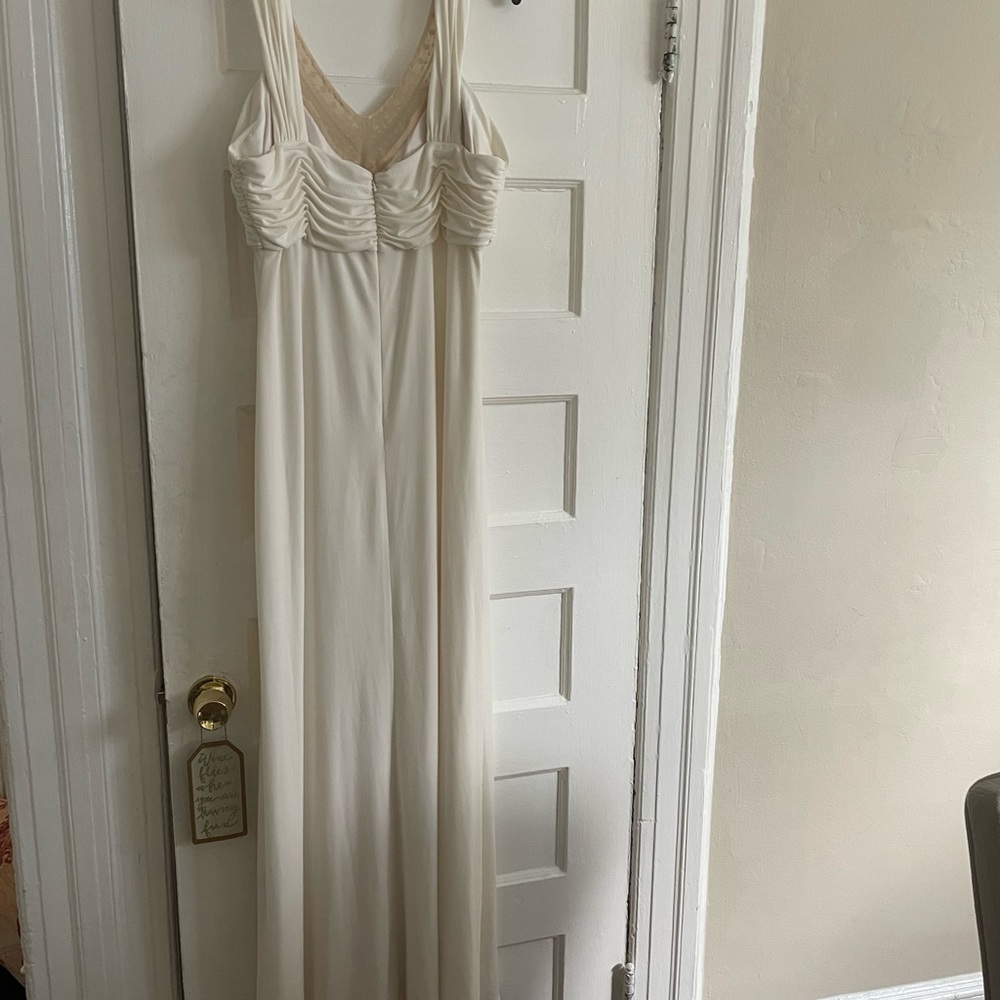 Elegant Ivory Beaded V-Neck Maxi Dress - Picture 3 of 8